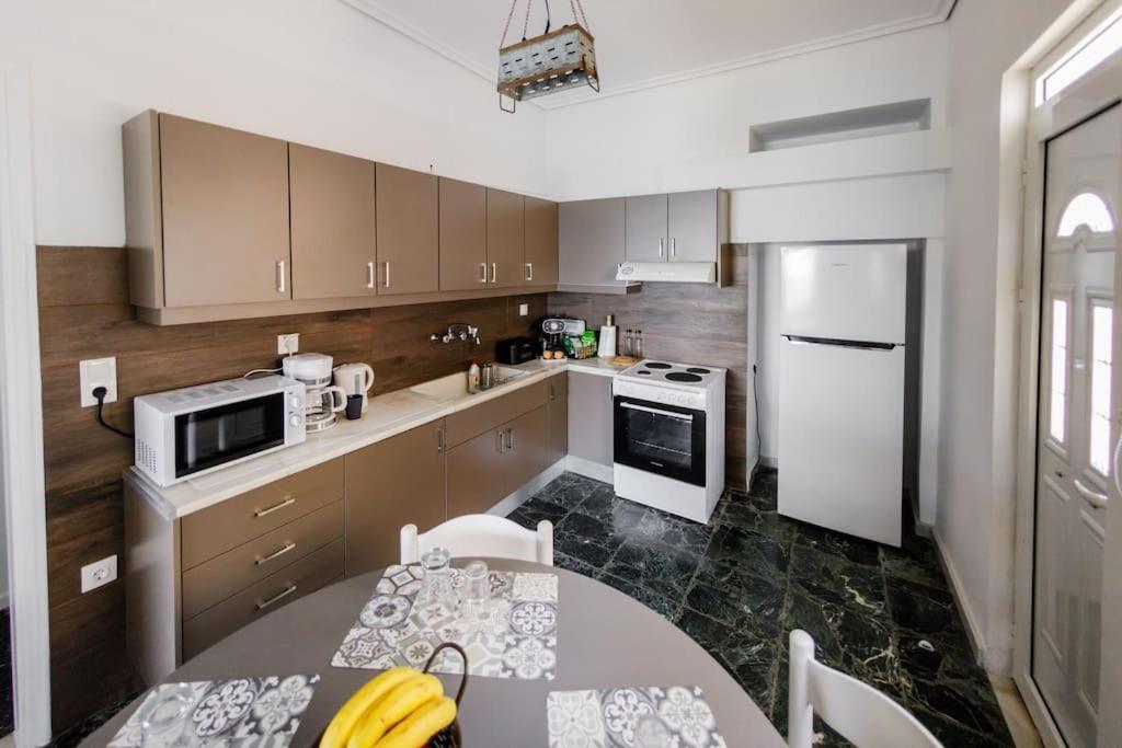The Waves Apartment Monodhendrion Ngoại thất bức ảnh